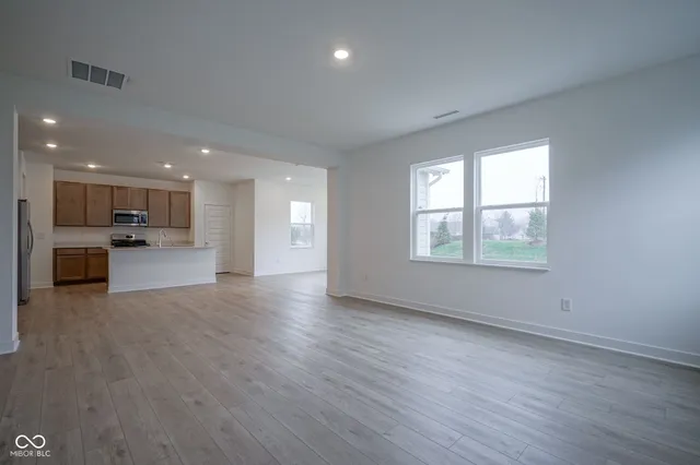 $425,000 | 7454 Allesley Drive, Avon, IN 46123