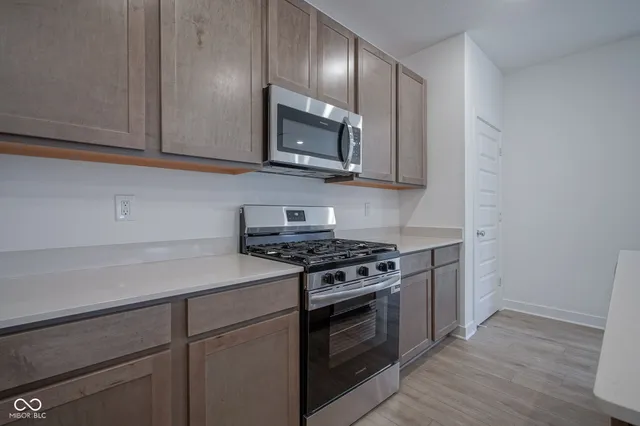 $425,000 | 7454 Allesley Drive, Avon, IN 46123