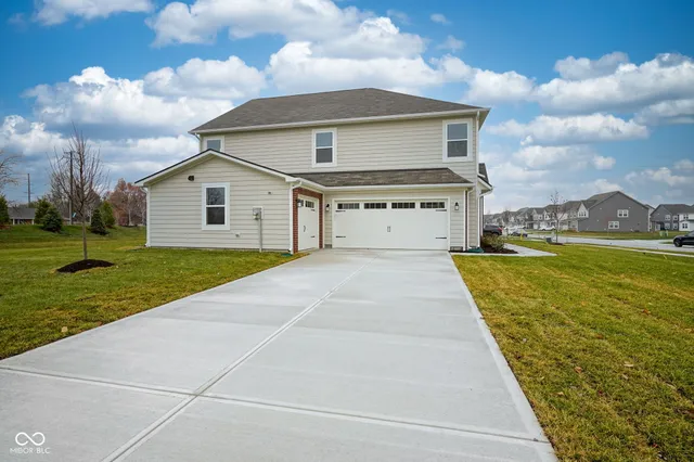 $425,000 | 7454 Allesley Drive, Avon, IN 46123