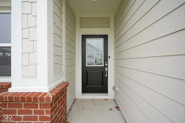 $425,000 | 7454 Allesley Drive, Avon, IN 46123