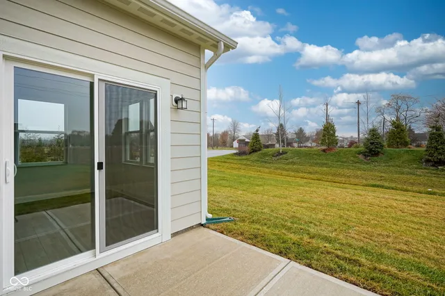 $425,000 | 7454 Allesley Drive, Avon, IN 46123