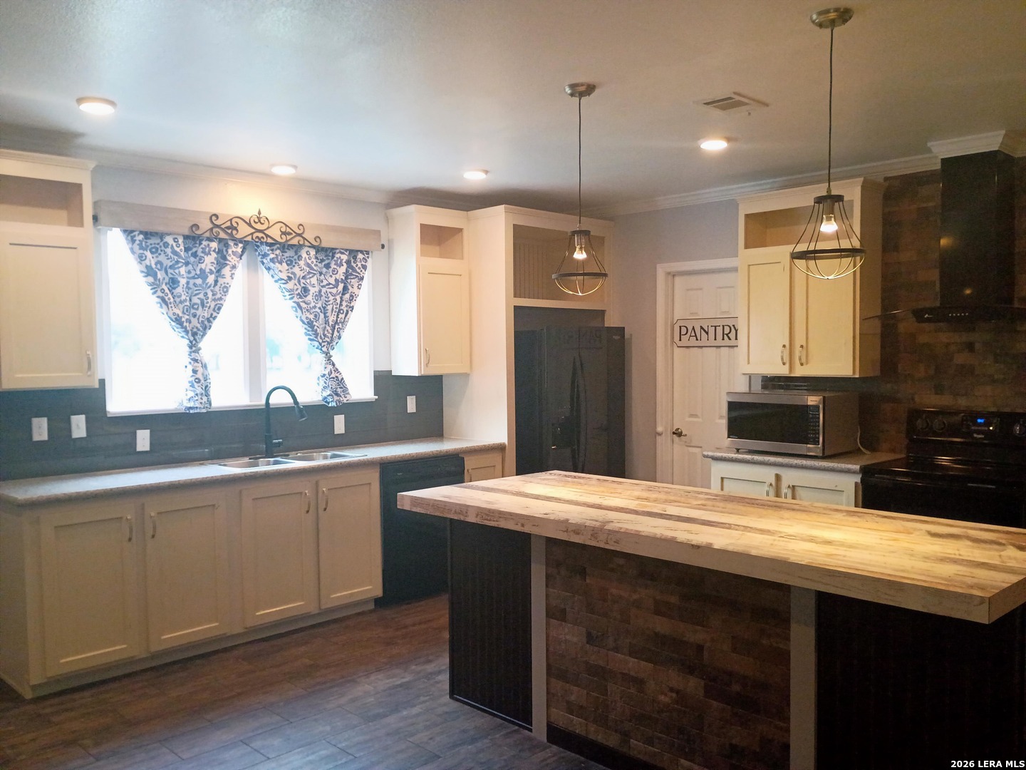 1282 Fort Clark Road Brackettville, TX 78832 - Photo 12 of 18