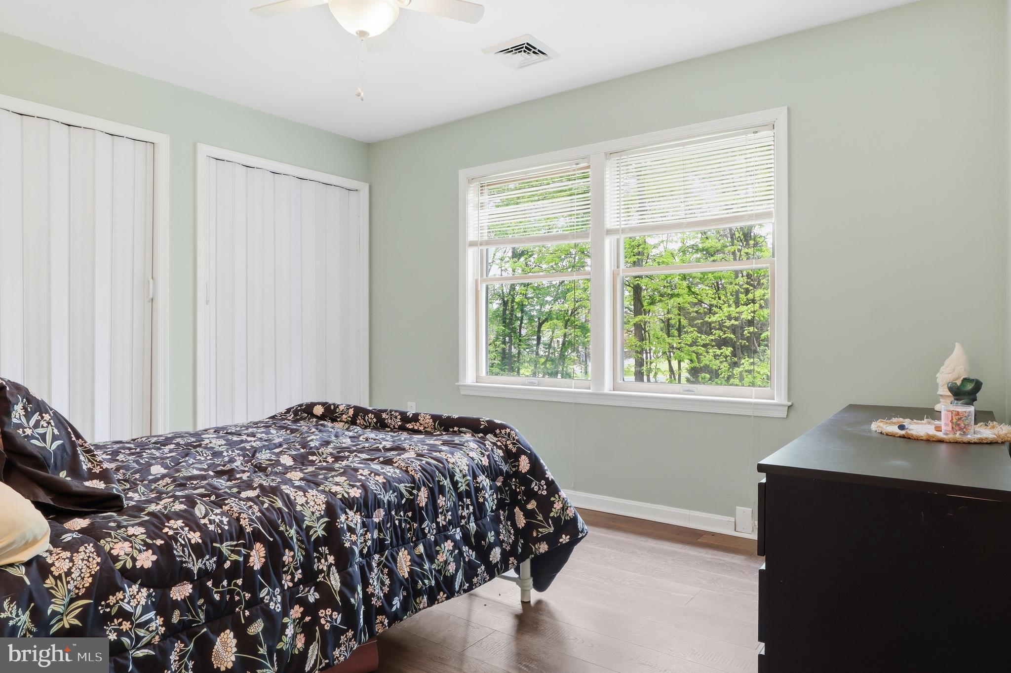 162 Jackson Road Gettysburg, PA 17325 - Photo 23 of 37 a bedroom with a bed and a window