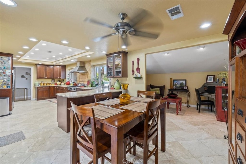 2065 Bronson Way Riverside, CA 92506 - Photo 18 of 75