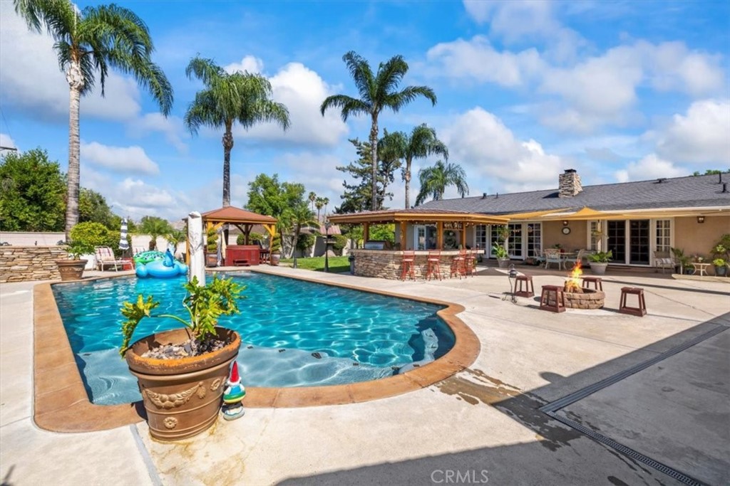 2065 Bronson Way Riverside, CA 92506 - Photo 46 of 75