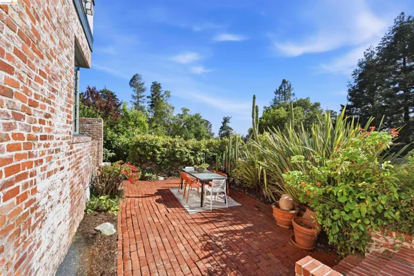 $2,900,000 | 44 Highgate Road, Kensington, CA 94707