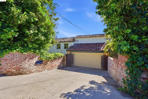 $2,900,000 | 44 Highgate Road, Kensington, CA 94707
