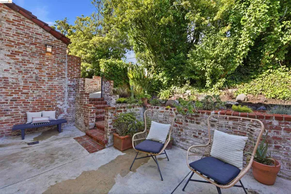 $2,900,000 | 44 Highgate Road, Kensington, CA 94707