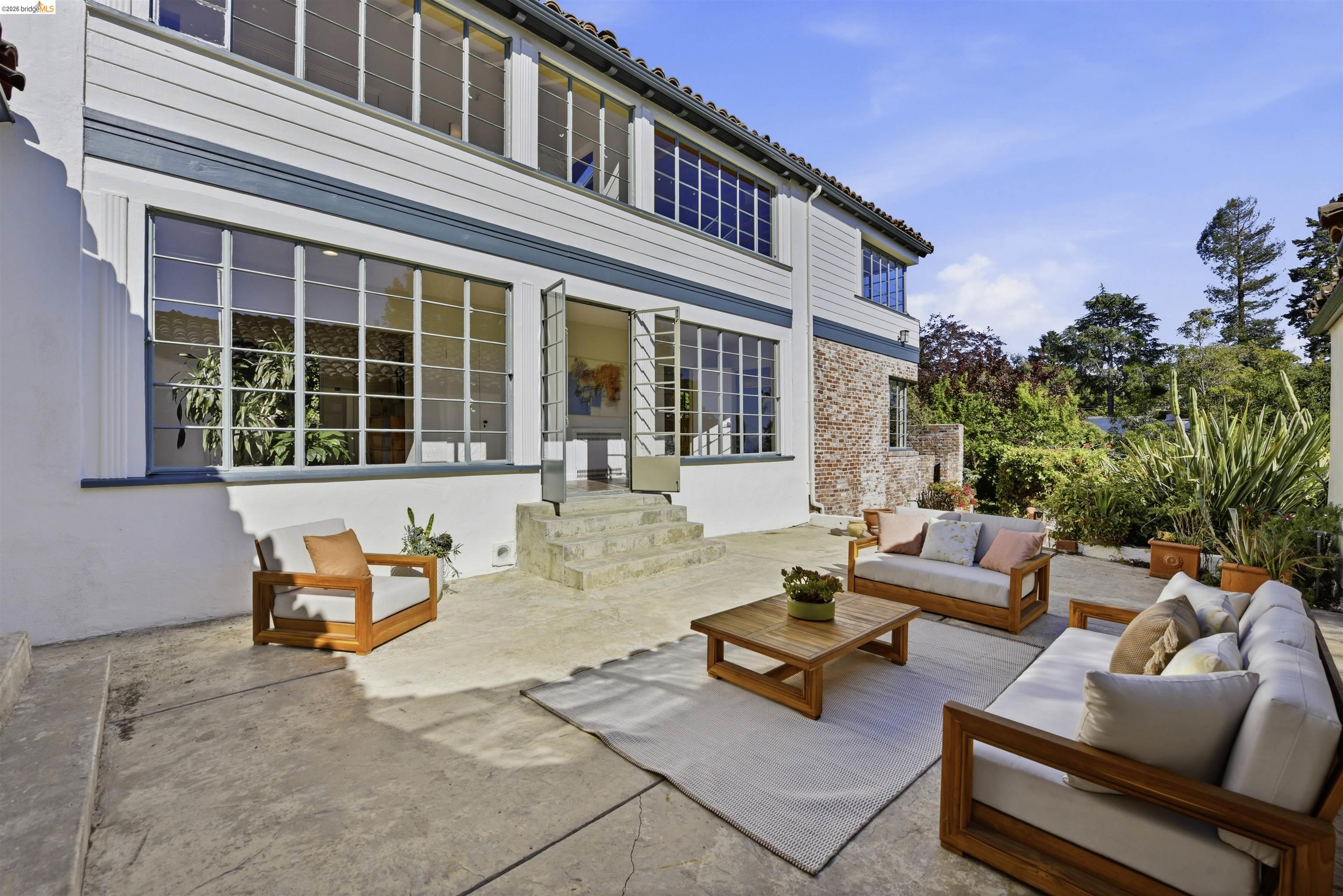 44 Highgate Road Kensington, CA 94707 - Photo 8 of 93