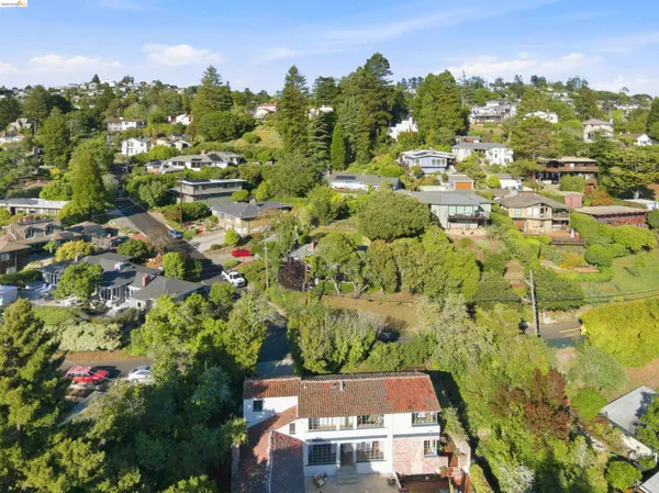 $2,900,000 | 44 Highgate Road, Kensington, CA 94707