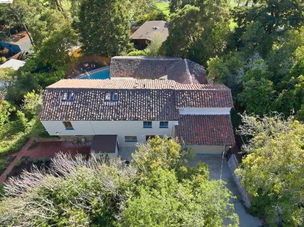 $2,900,000 | 44 Highgate Road, Kensington, CA 94707