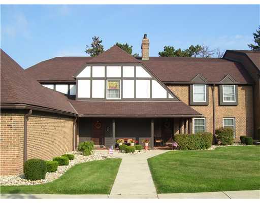 32 Windsor Ridge New Castle, PA 16105 - Photo 1 of 7 Exterior Front.