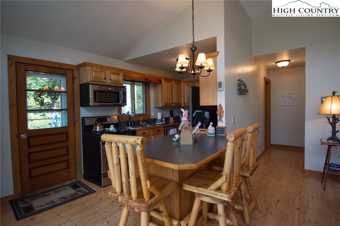 456 Rustic Road West Jefferson, NC 28694 - Photo 13 of 24 Gallery Image 13