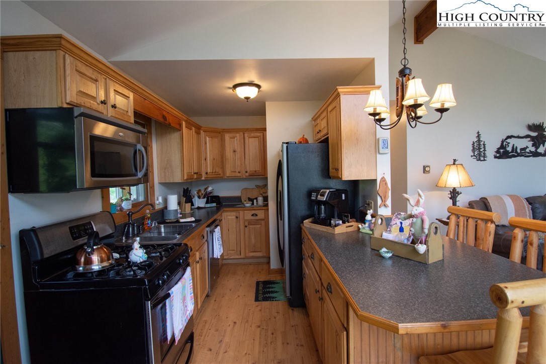 456 Rustic Road West Jefferson, NC 28694 - Photo 14 of 24 Gallery Image 14