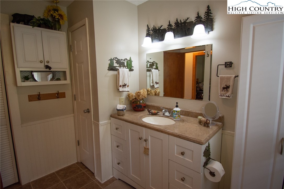 456 Rustic Road West Jefferson, NC 28694 - Photo 21 of 24 Gallery Image 21