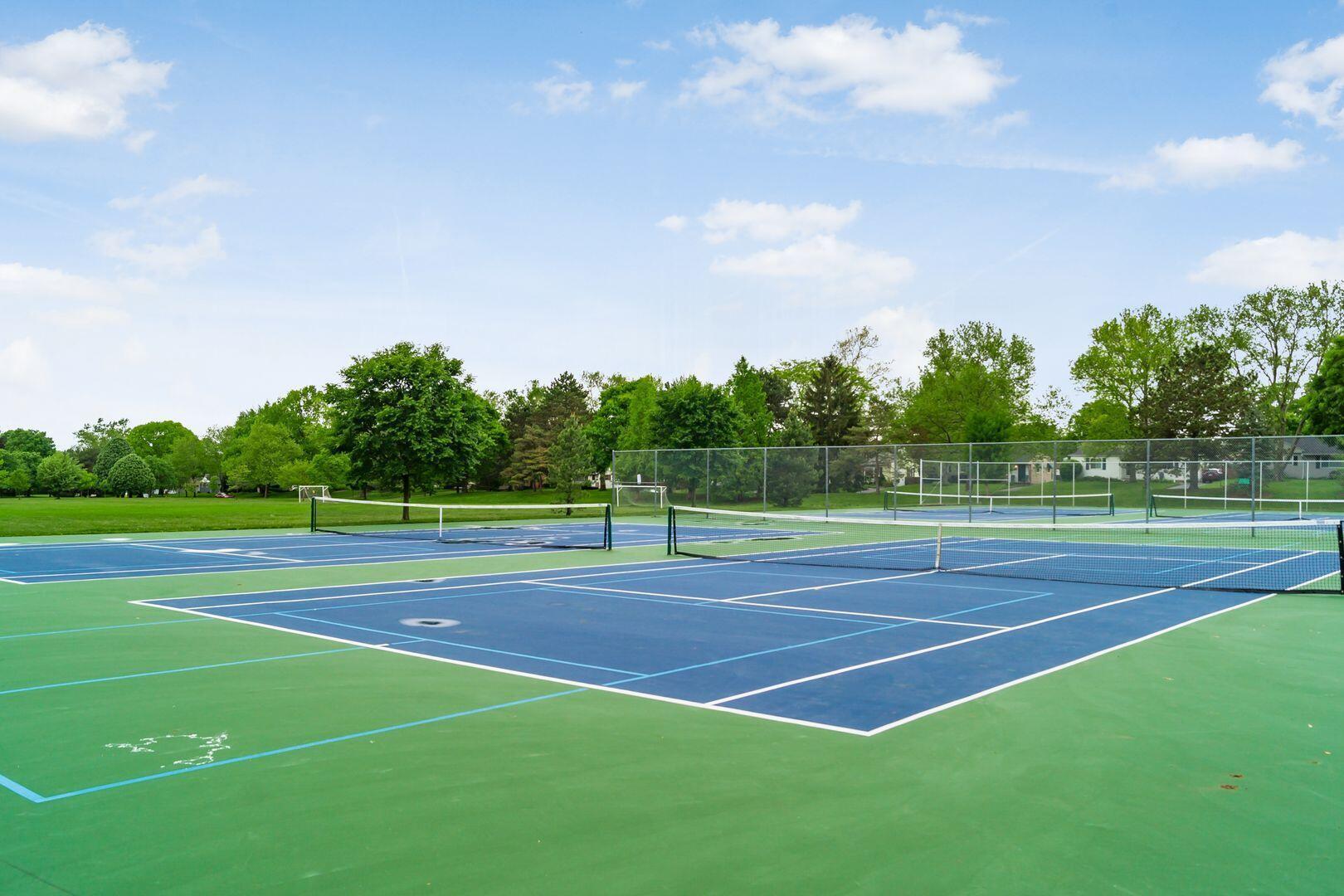 2356 Swansea Road Columbus, OH 43221 - Photo 58 of 64 Tennis Courts