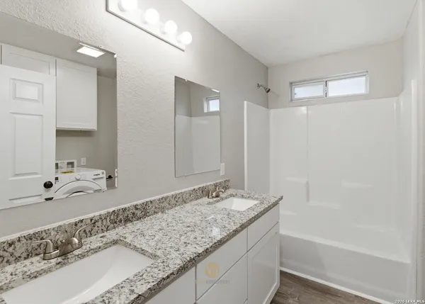 $1,700 | 507 Scenic Run, Canyon Lake, TX 78133