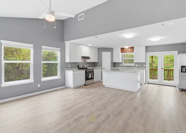 $1,700 | 507 Scenic Run, Canyon Lake, TX 78133