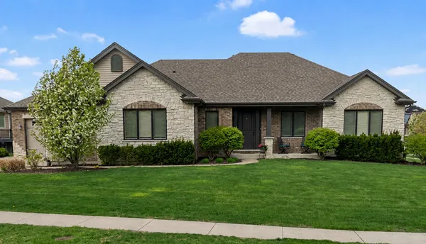$749,000 | 1725 Beazley Drive, New Lenox, IL 60451