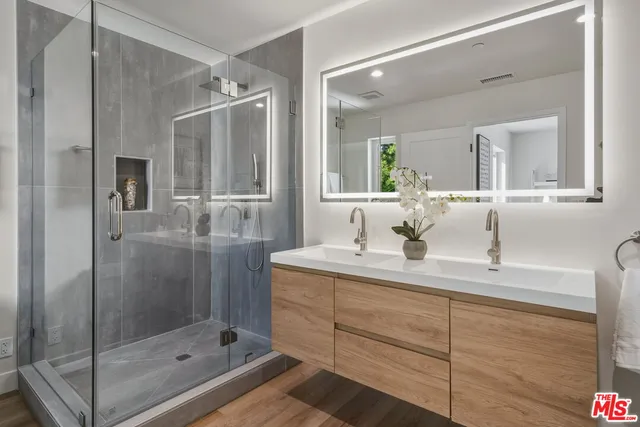 $1,895,000 | 2536 Cotner Avenue, Los Angeles, CA 90064