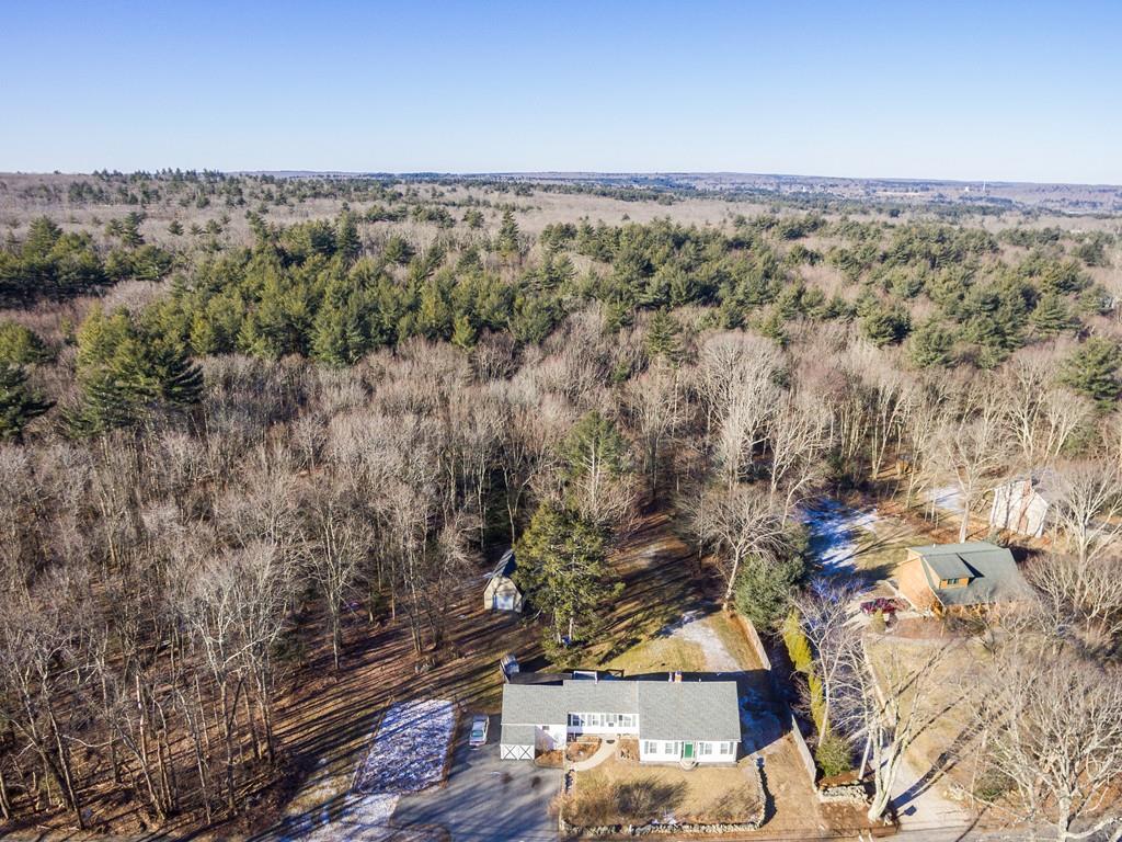 127 Martin Road Douglas, MA 01516 - Photo 3 of 24 Gallery Image 3