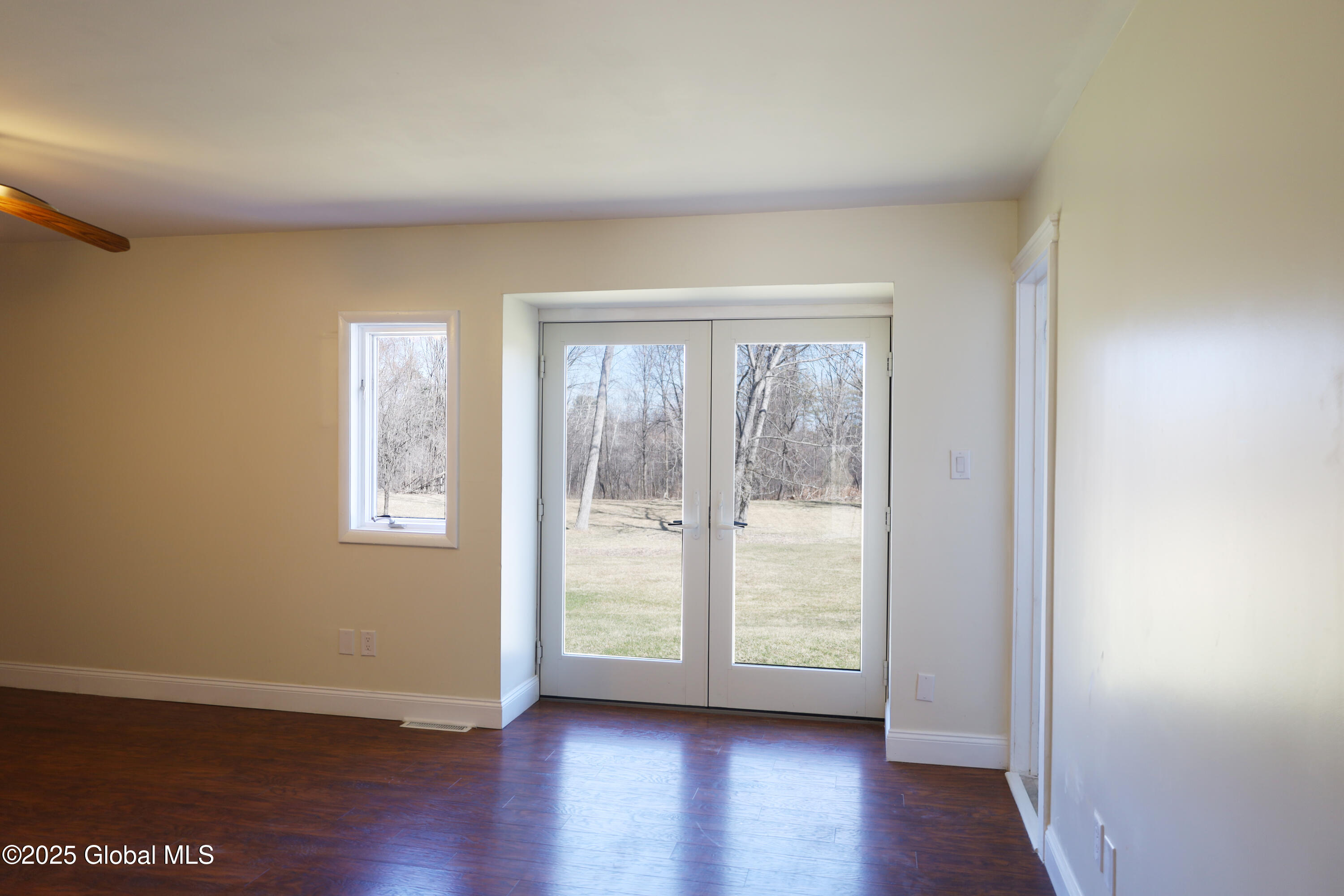 4412 Frederick Road Altamont, NY 12009 - Photo 8 of 26 Living room