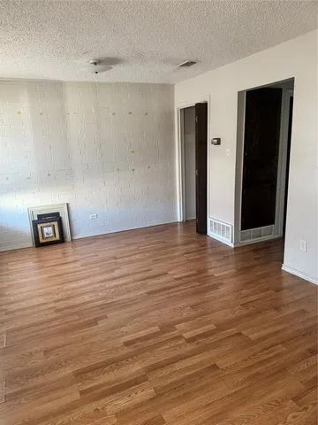 $1,200 | 1724 West Sanford Street, Unit D, Arlington, TX 76012