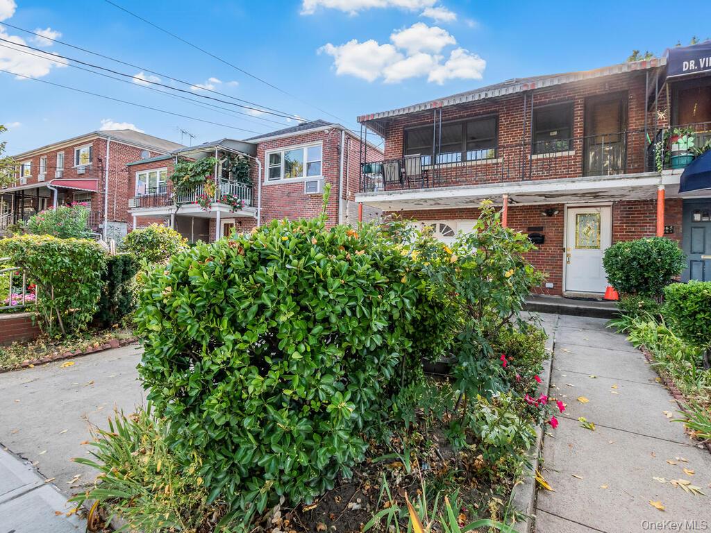 1863 Williamsbridge Road Bronx, NY 10461 - Photo 2 of 25