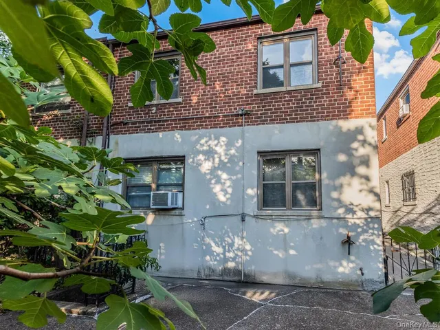 $1,125,000 | 1863 Williamsbridge Road | Morris Park