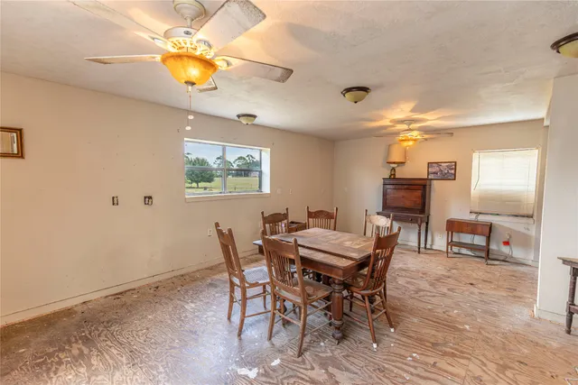 $355,000 | 768 Travis Road, Bellville, TX 77418