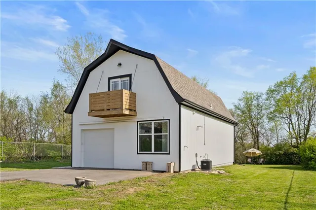 $330,000 | 1241 Douglas Avenue, Kansas City, KS 66103