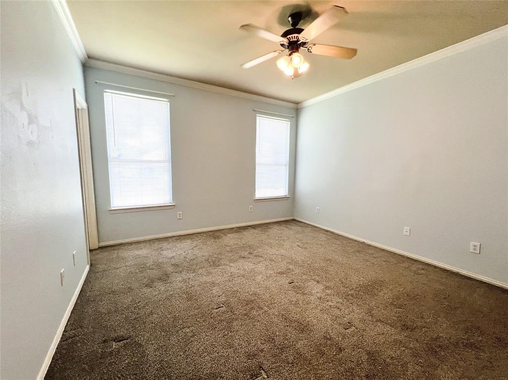 552 Kerry Street Crowley, TX 76036 - Photo 12 of 27