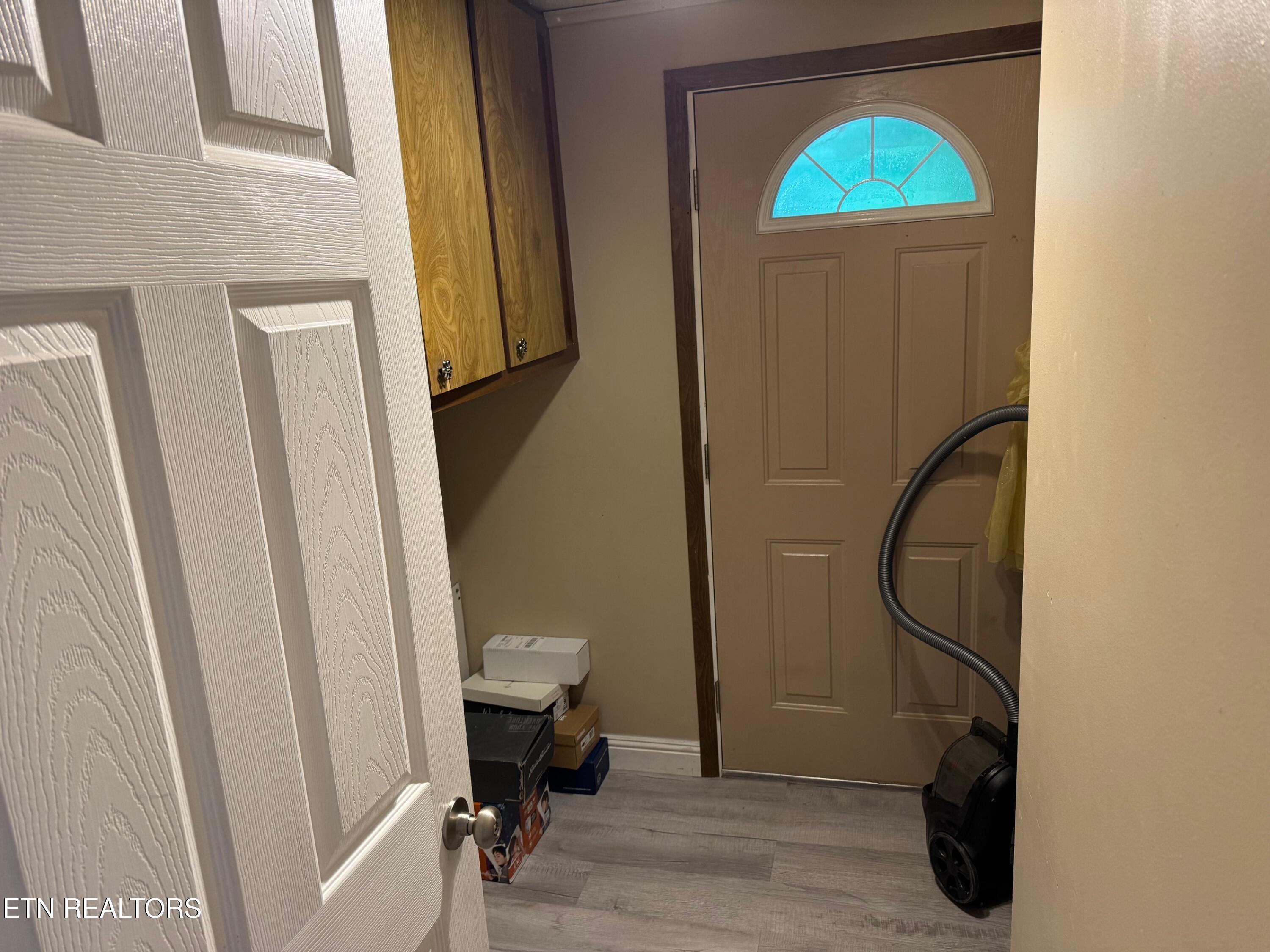 652 Indian Mountain Road Jellico, TN 37762 - Photo 17 of 21 Laundry room 1