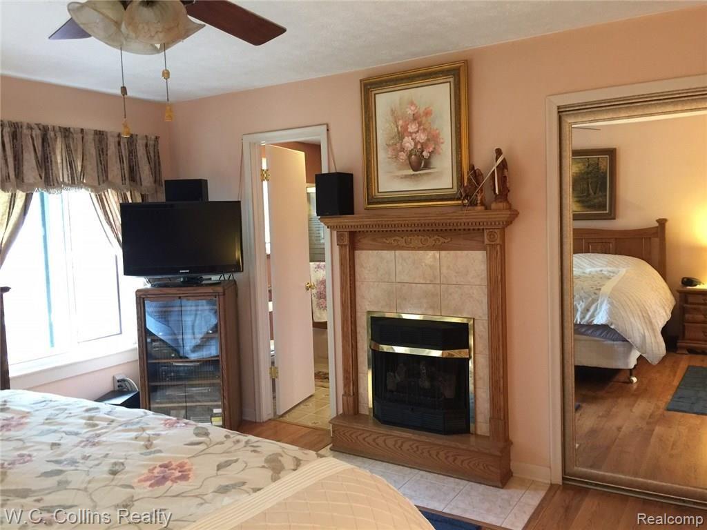 18074 28 Mile Road Ray, MI 48096 - Photo 17 of 32 Master Bedroom