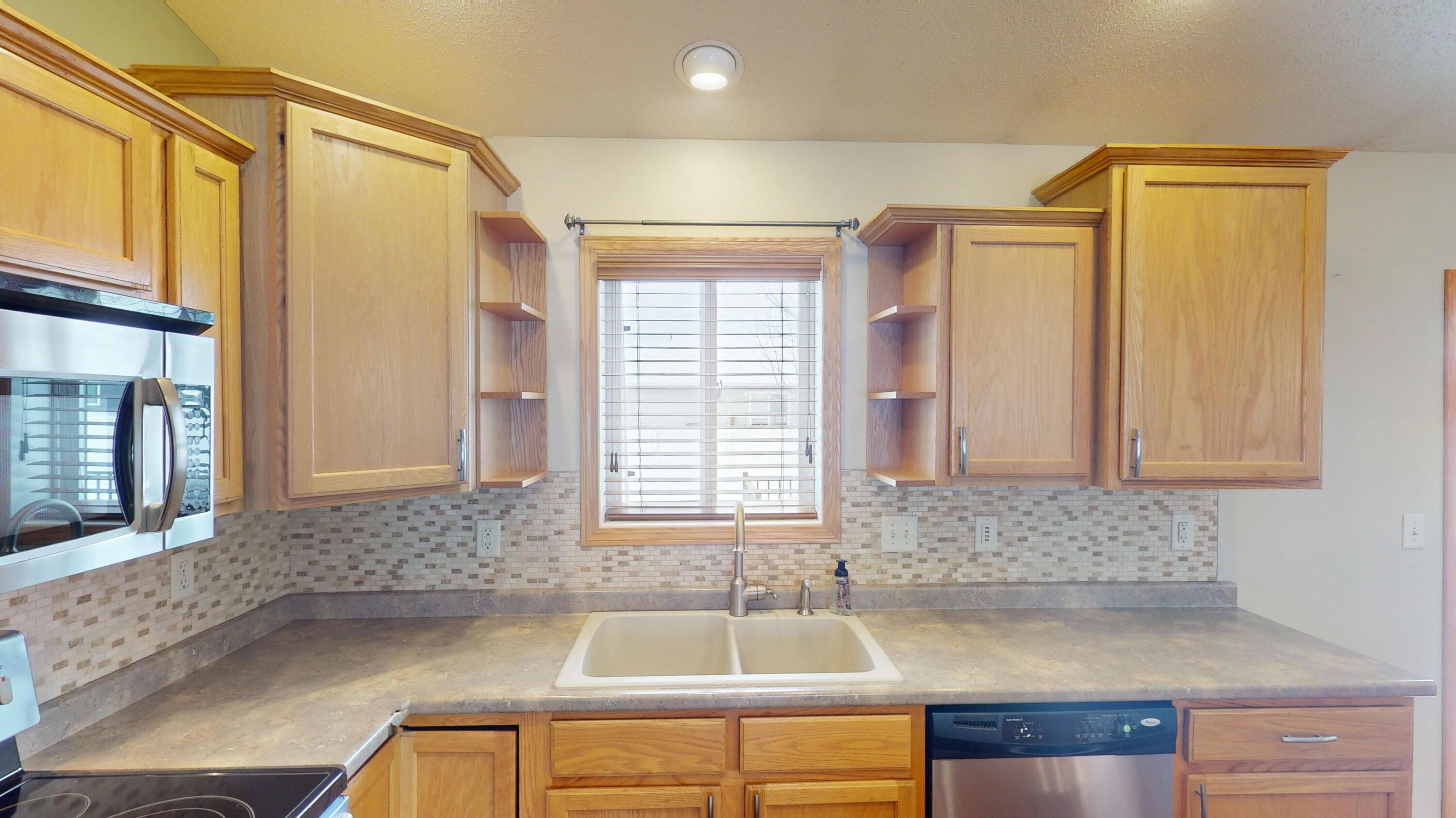 2002 Viking Avenue Holmen, WI 54636 - Photo 17 of 48 Kitchen___