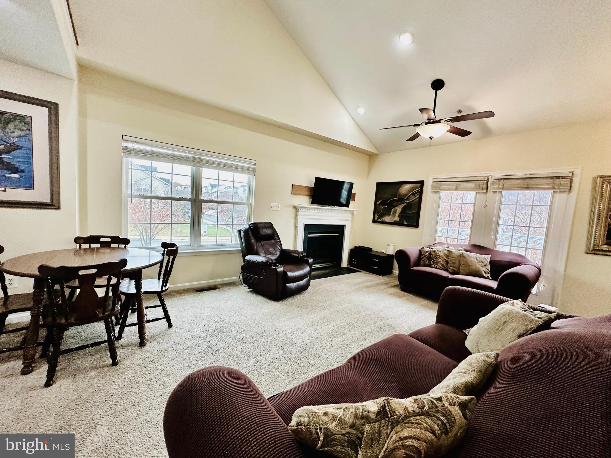 2013 Astilbe Way, Unit 2013 Odenton, MD 21113 - Photo 15 of 61 Living/dining area