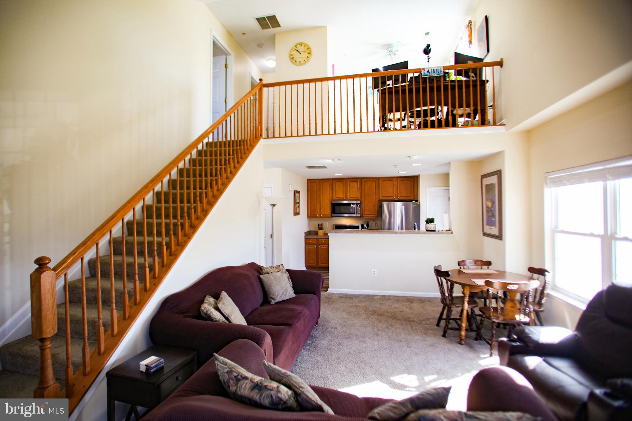 2013 Astilbe Way, Unit 2013 Odenton, MD 21113 - Photo 22 of 61 a living room with furniture