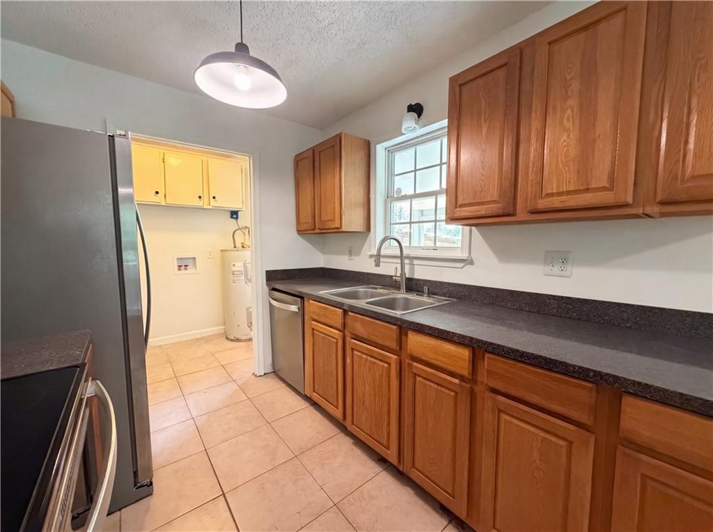 2860 Oxford Road Atlanta, GA 30349 - Photo 6 of 17