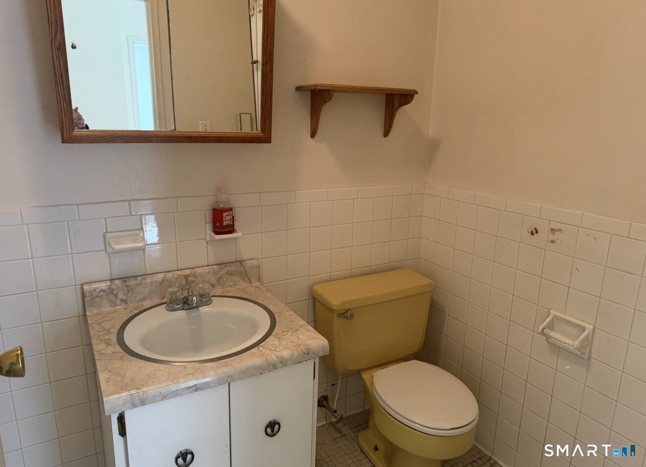 308 Meadowside Road, Unit 305 Milford, CT 06460 - Photo 8 of 10