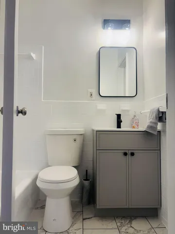 a view of a walk in closet