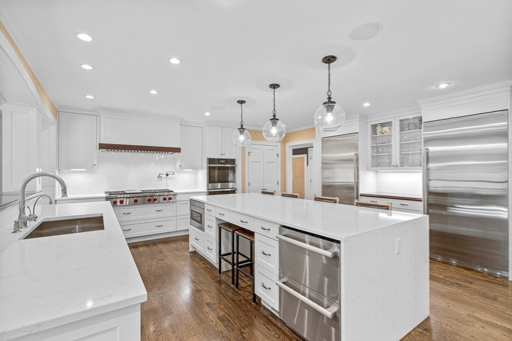 200 Cliff Road Wellesley, MA 02481 - Photo 17 of 41