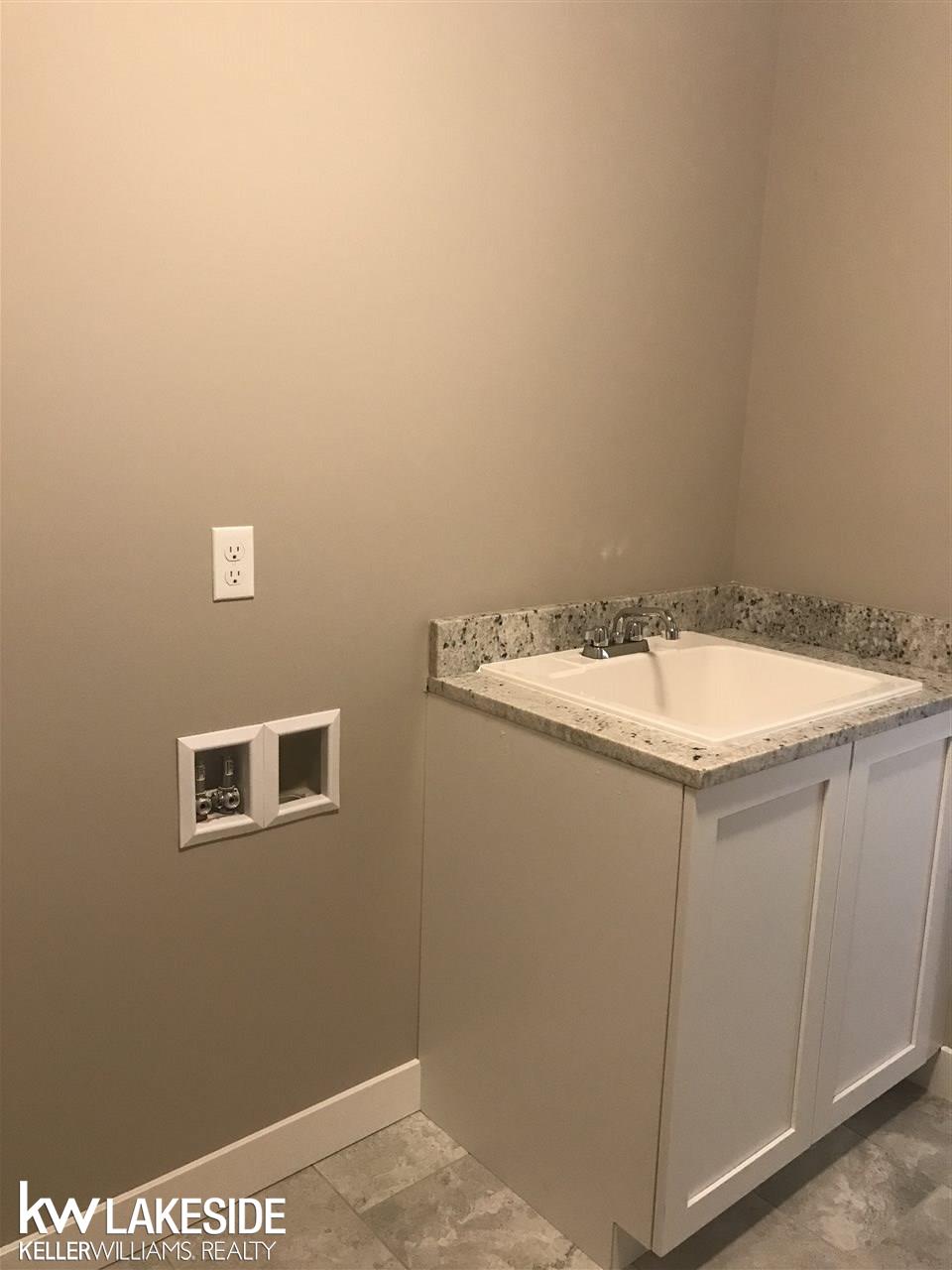 22012 Rio Grande Drive Macomb, MI 48044 - Photo 15 of 26