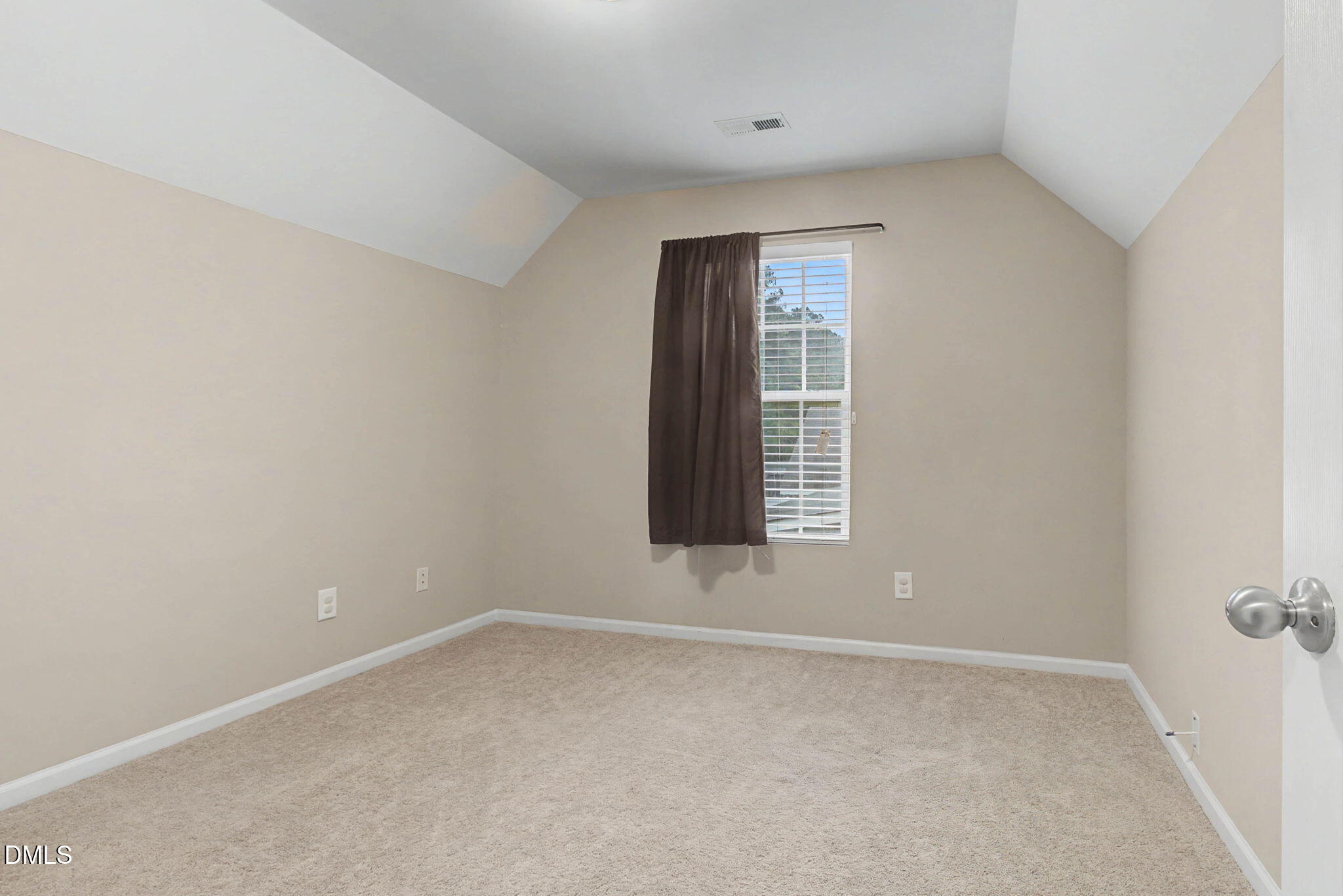 4117 Dublin Road Winterville, NC 28590 - Photo 13 of 17 31-web-or-mls-IMG_6951RE