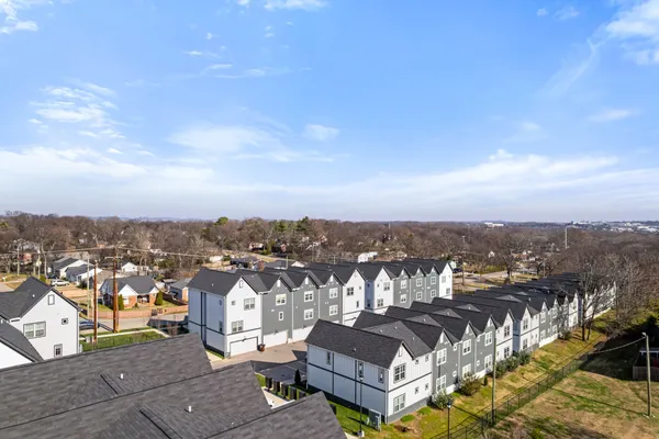 $2,700 | 752 North Dupont Avenue, Madison, TN 37115