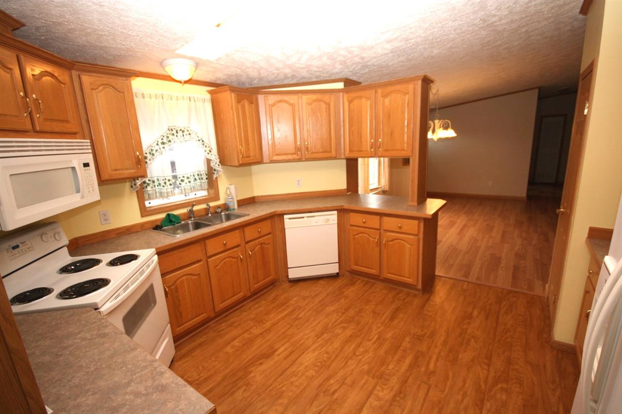 48 Seneca Street Rochester, NH 03867 - Photo 5 of 21
