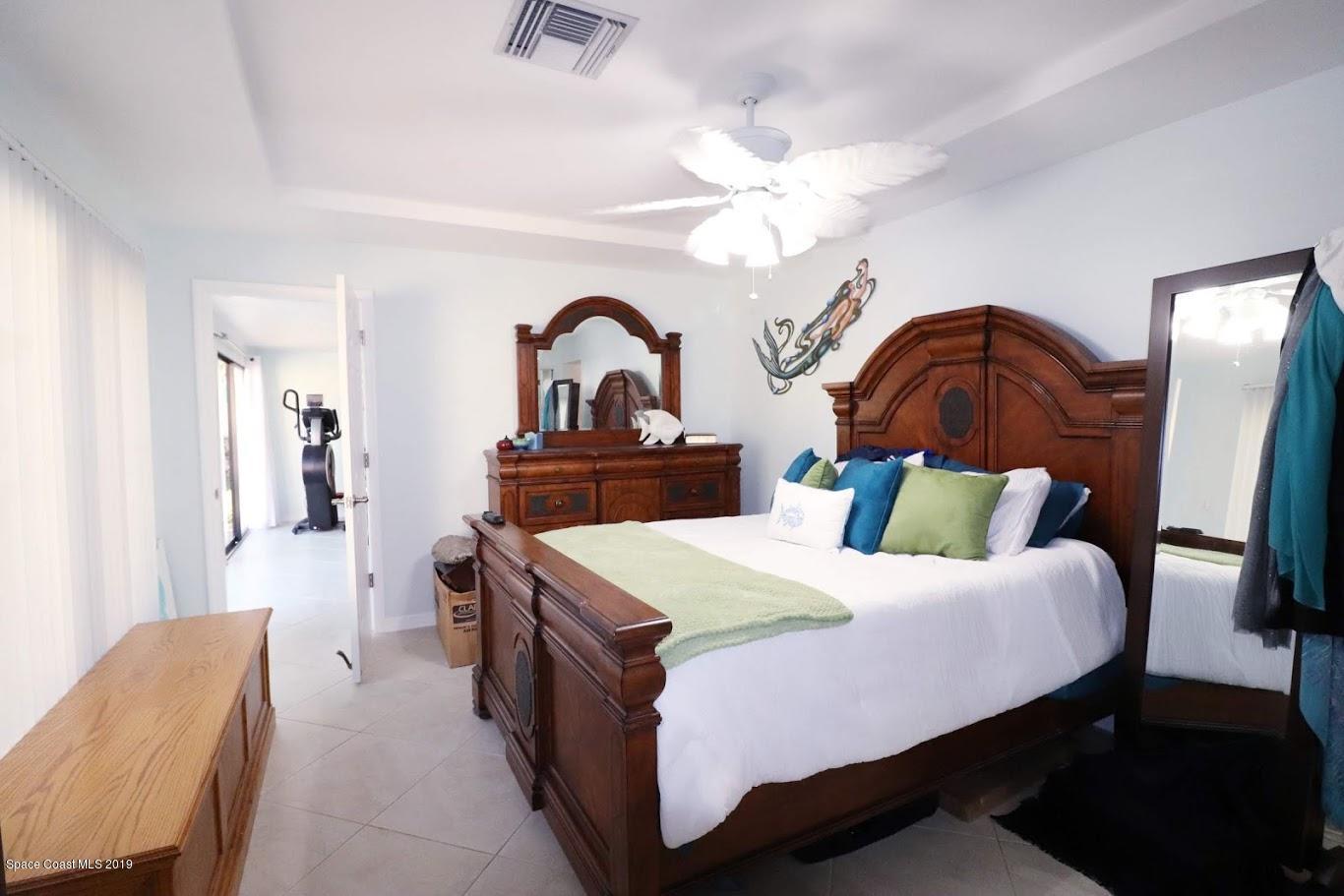 117 Chipola Road Cocoa Beach, FL 32931 - Photo 27 of 54 117 Chipola master bed2