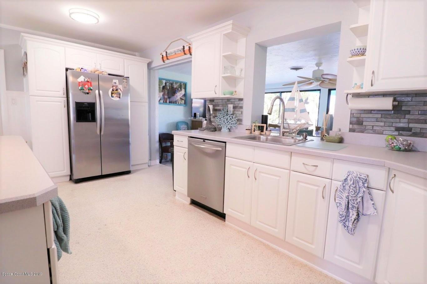 117 Chipola Road Cocoa Beach, FL 32931 - Photo 5 of 54 117 Chipola kitchen2