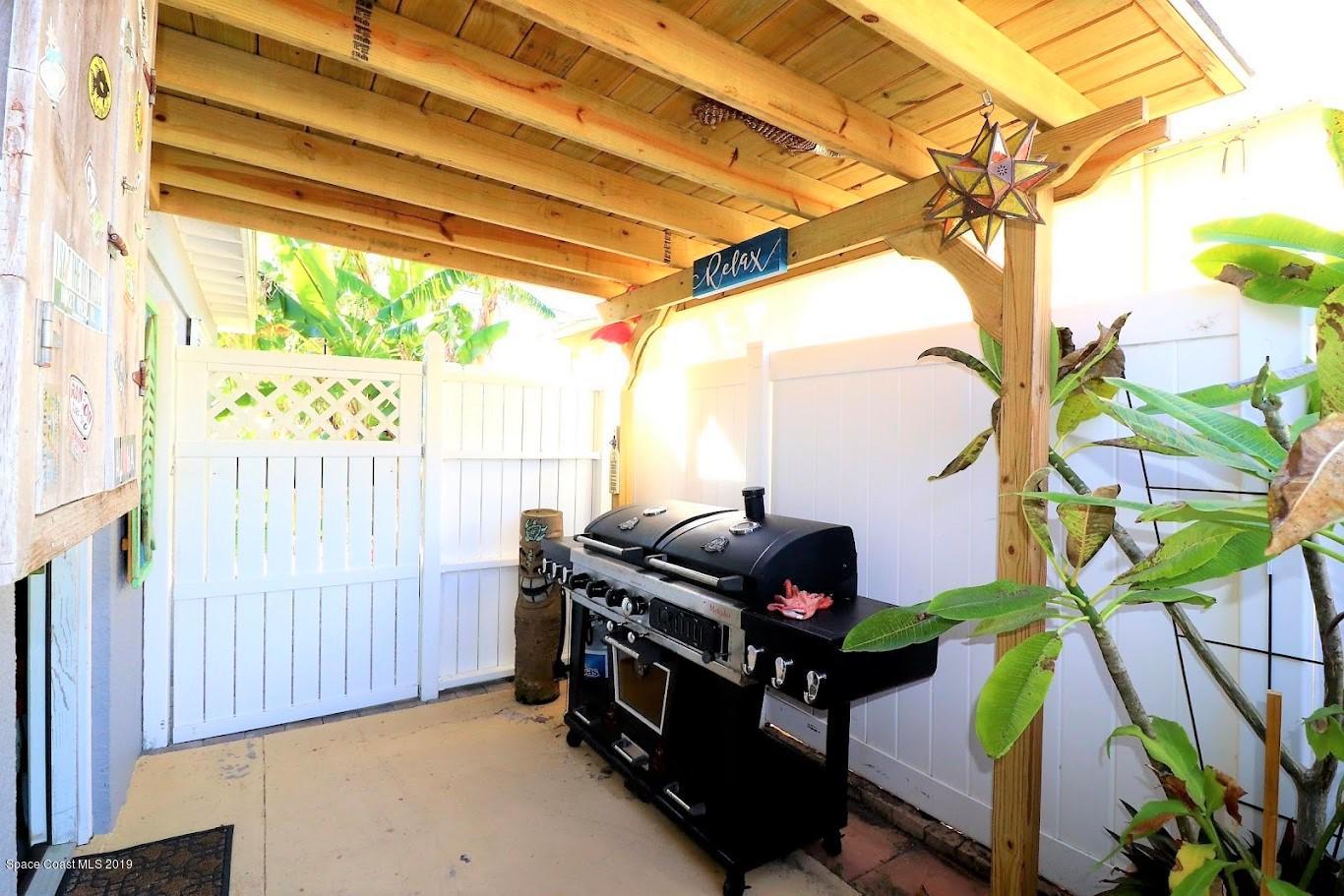 117 Chipola Road Cocoa Beach, FL 32931 - Photo 49 of 54 117 Chipola barbeque2