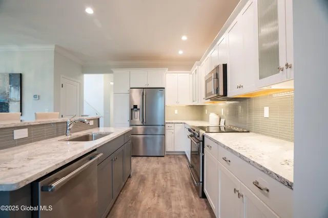 $612,200 | 16 Katharine Court, Ballston, NY 12019