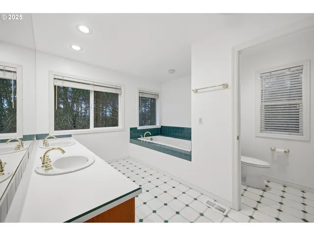 $770,000 | 13386 Southwest Hillshire Drive, Portland, OR 97223